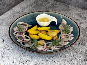 Сельдь с картофелем