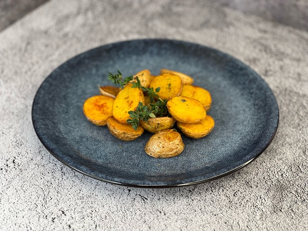 Мини картофель с ароматными травами 
